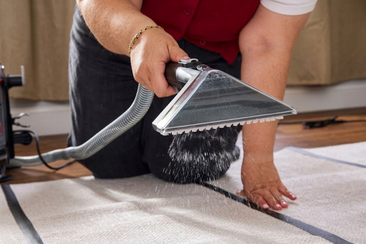 Understanding suction metrics for spot cleaners